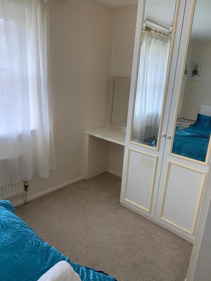 Charming 2-Bed House In London 빌라 외부 사진